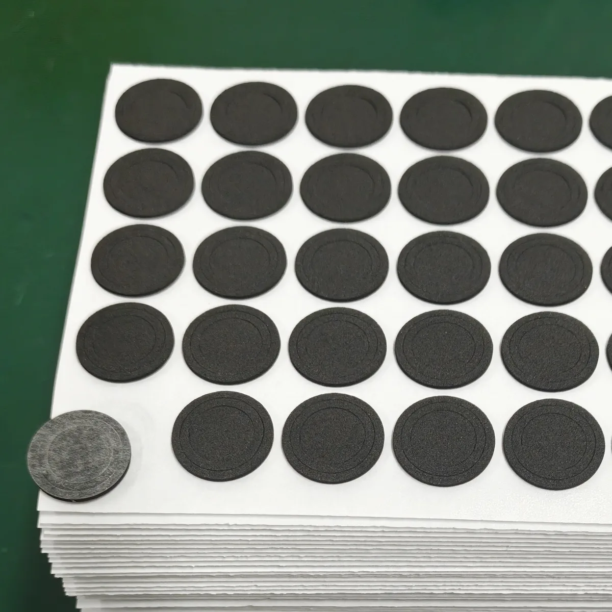 Black Circular EVA Foam Anti-Slip Tape, Single-Sided Adhesive detail 3